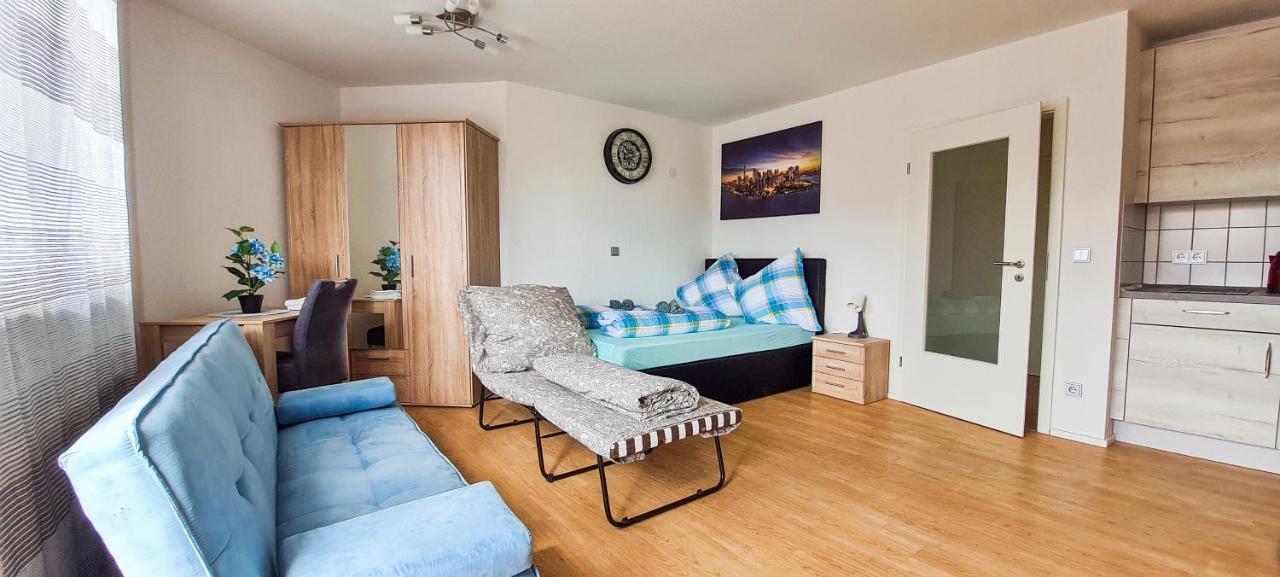 Ruhige Wohnung Im . Private Parkplatz ,Balkon ,Netflix Núremberg Exterior foto