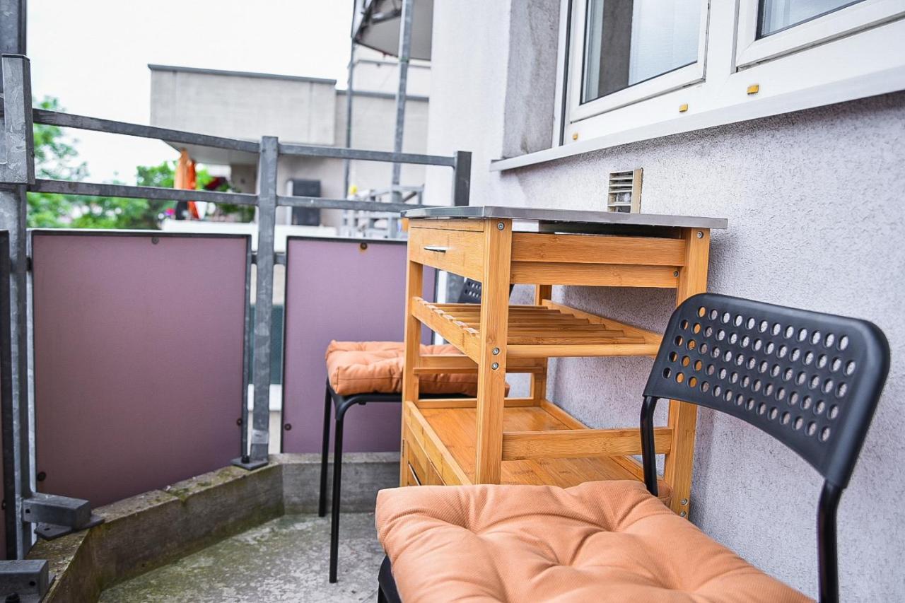 Ruhige Wohnung Im . Private Parkplatz ,Balkon ,Netflix Núremberg Exterior foto
